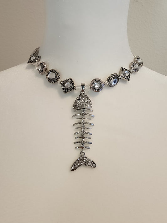 Necklace fish