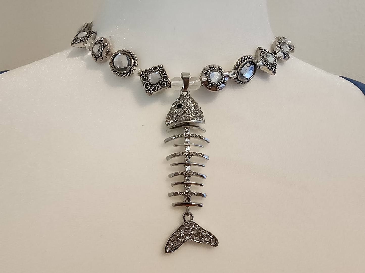 Necklace fish