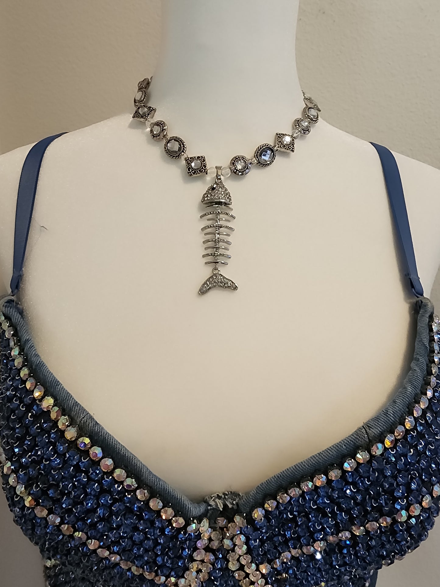 Necklace fish